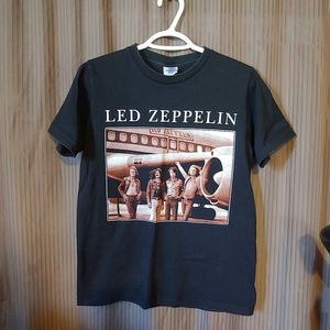 Led Zeppelin graphic tee shirt